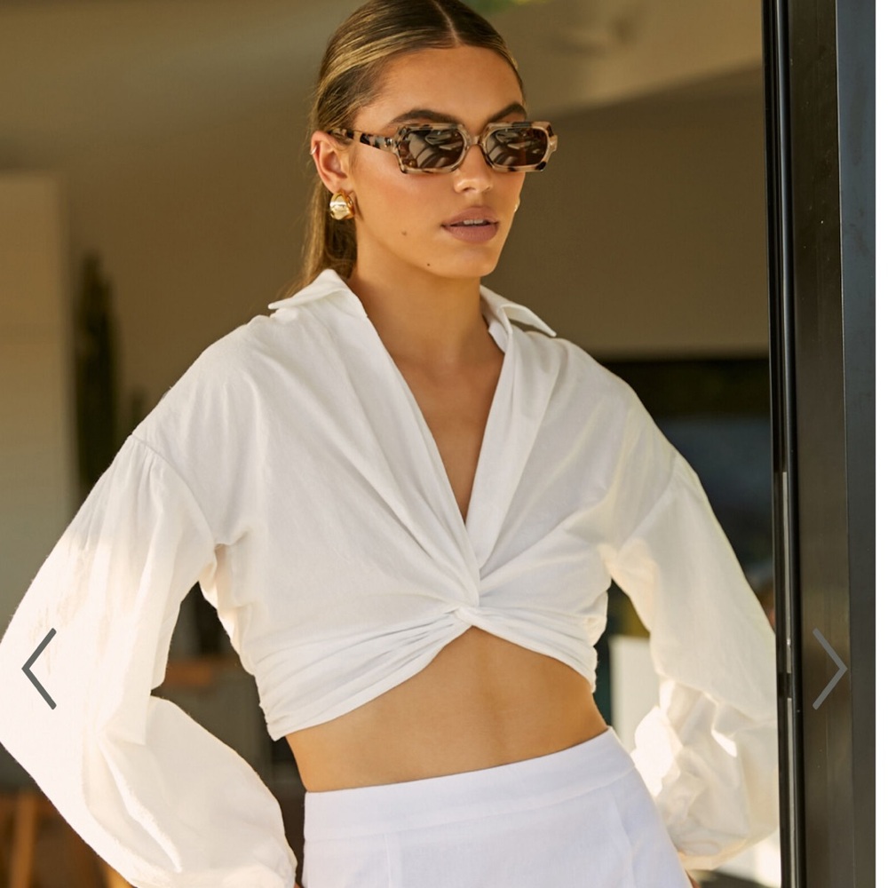 Showpo MEHNA BLOUSE - TWIST FRONT COLLARED BLOUSE IN WHITE